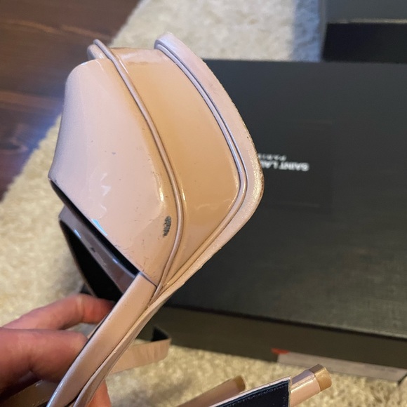 SAINT LAURENT
Vitello Vernice Tribute 105 Sandals 37 Soft Nude - Picture 7 of 7